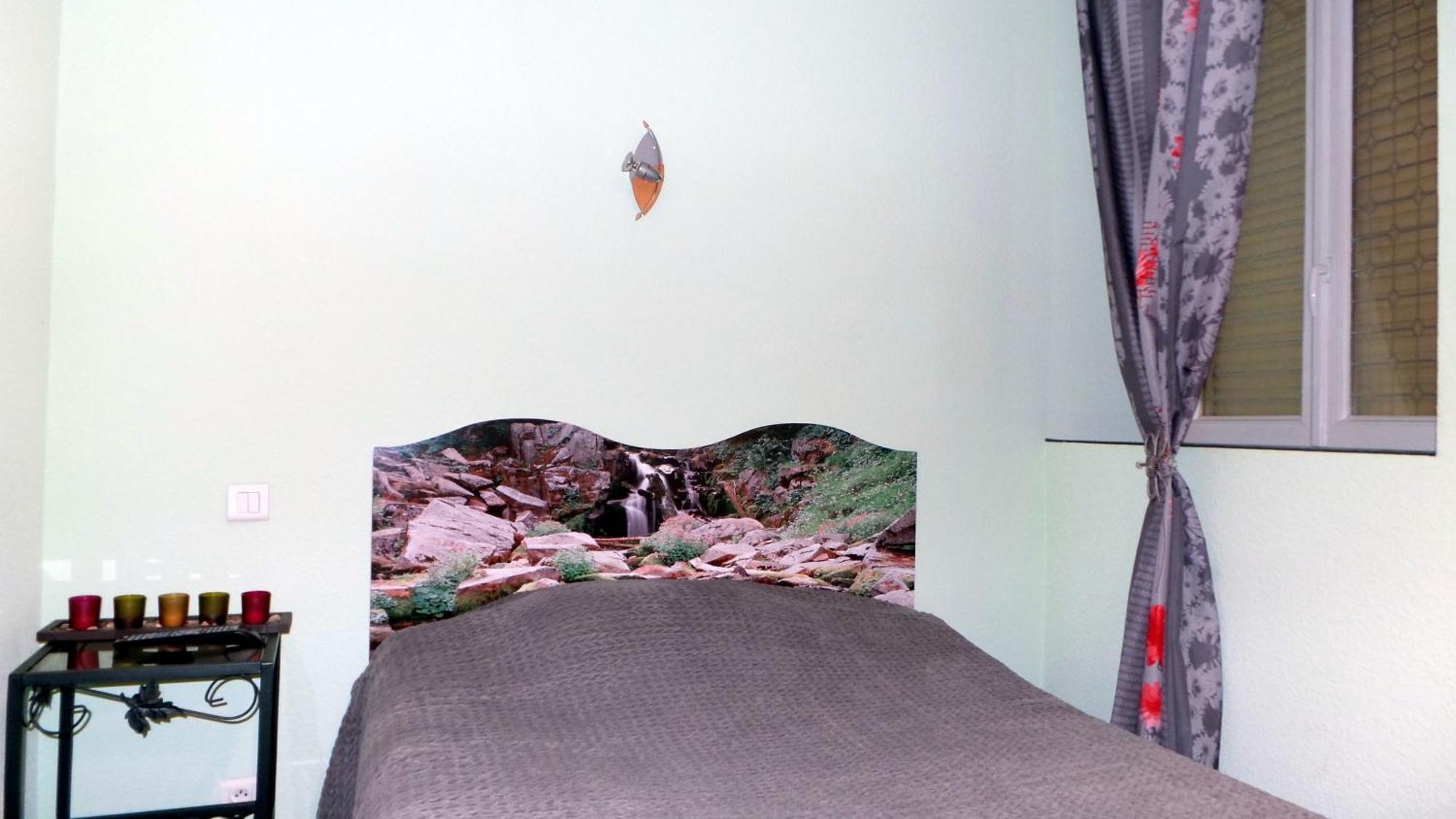 Hotel Le Gambetta Carmaux الغرفة الصورة